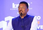 १ ऑगस्टपासून महाराष्ट्रातील व्यावसायिक प्रवासी वाहन चालकांसाठी बॅज अनिवार्य. परिवहन मंत्री प्रताप सरनाईक यांनी महत्त्वाची घोषणा केली आहे. बॅज नसलेल्या चालकांवर कारवाई होण्याची शक्यता व्यक्त करण्यात आली आहे.