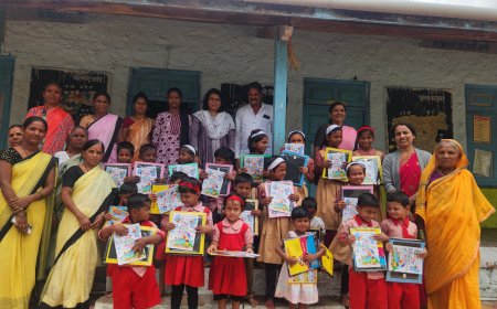 विद्यार्थ्यांना शैक्षणिक साहित्याचे वाटप; सिद्धार्थ सामाजिक विकास प्रतिष्ठान तर्फे त्रिशला शशिकांत धिवार( गुड्डी )यांच्या माध्यमातून राबवण्यात आला.
